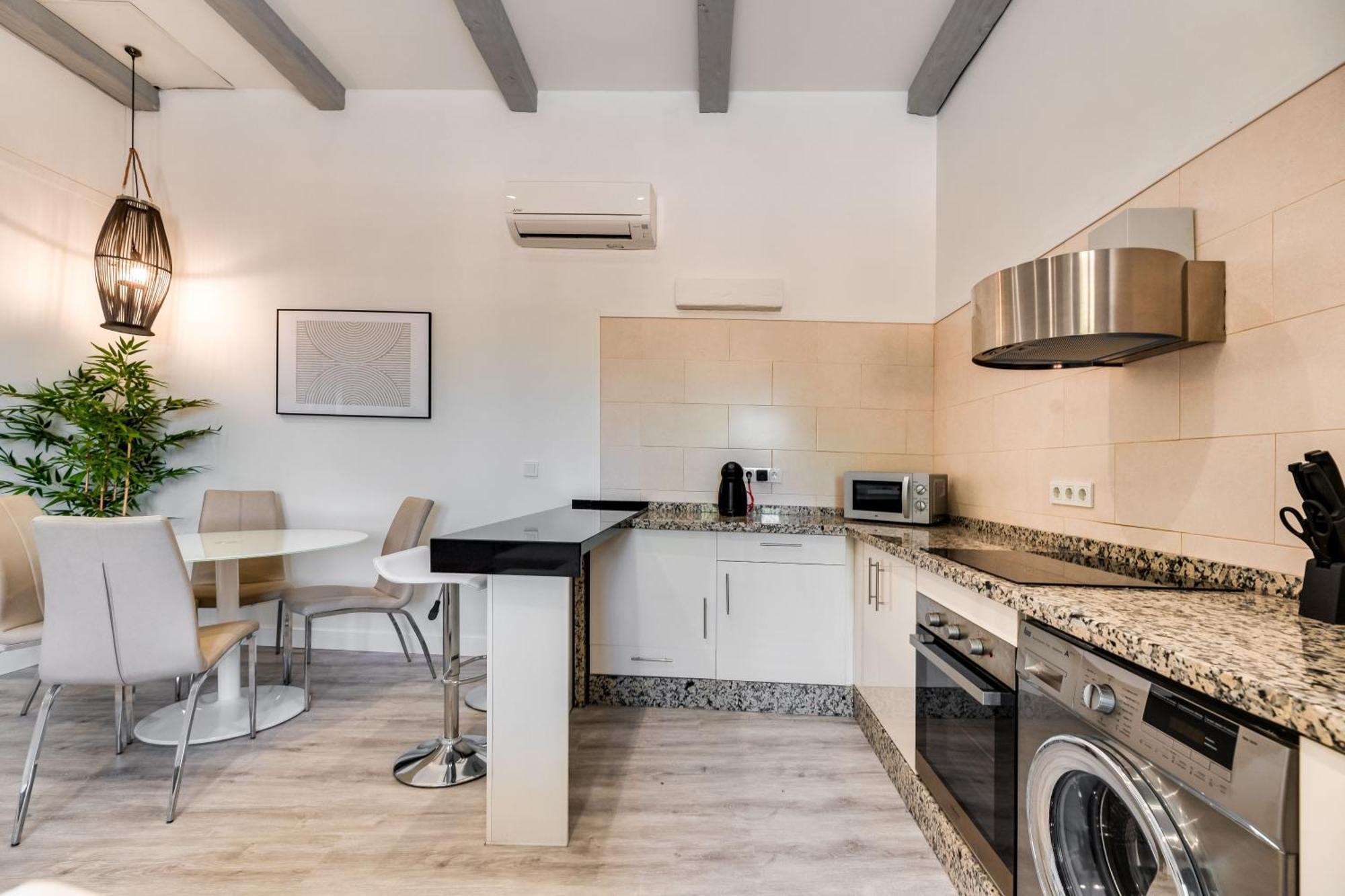 Sea View With Shared Terrace Apartment Malaga Exterior photo